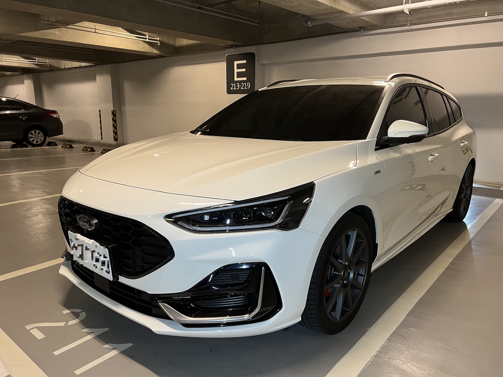 車輛主照片