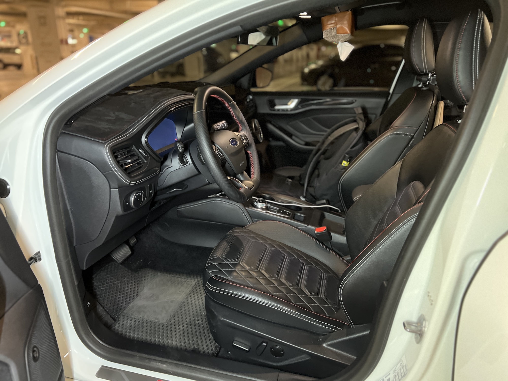 2023 Ford Focus Wagon ST-Line Vignale 車況照片 第 14 張