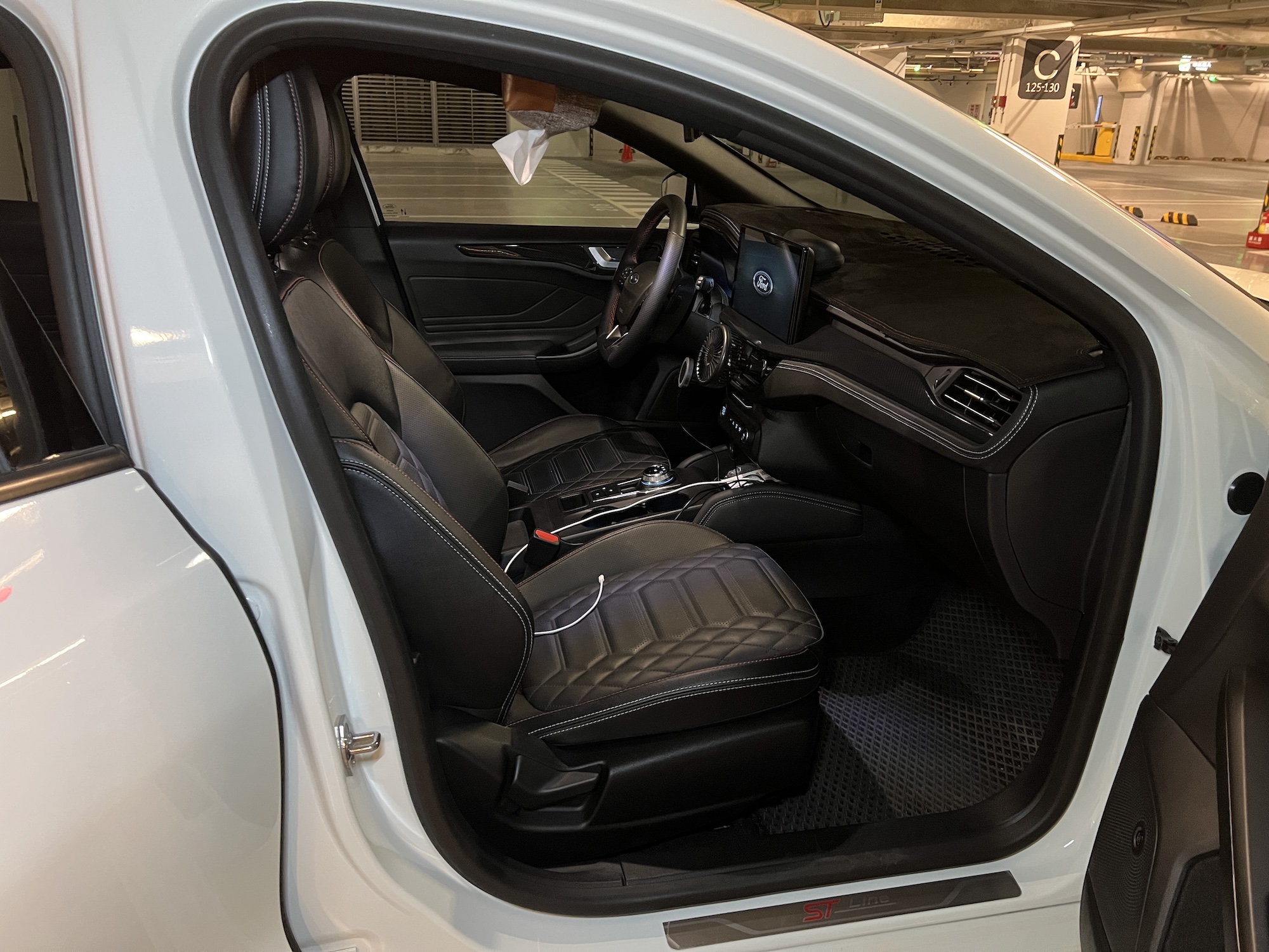 2023 Ford Focus Wagon ST-Line Vignale 車況照片 第 19 張